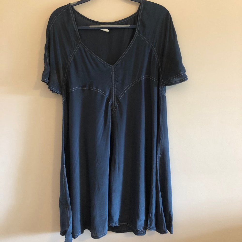 Dark Blue/Green Dress